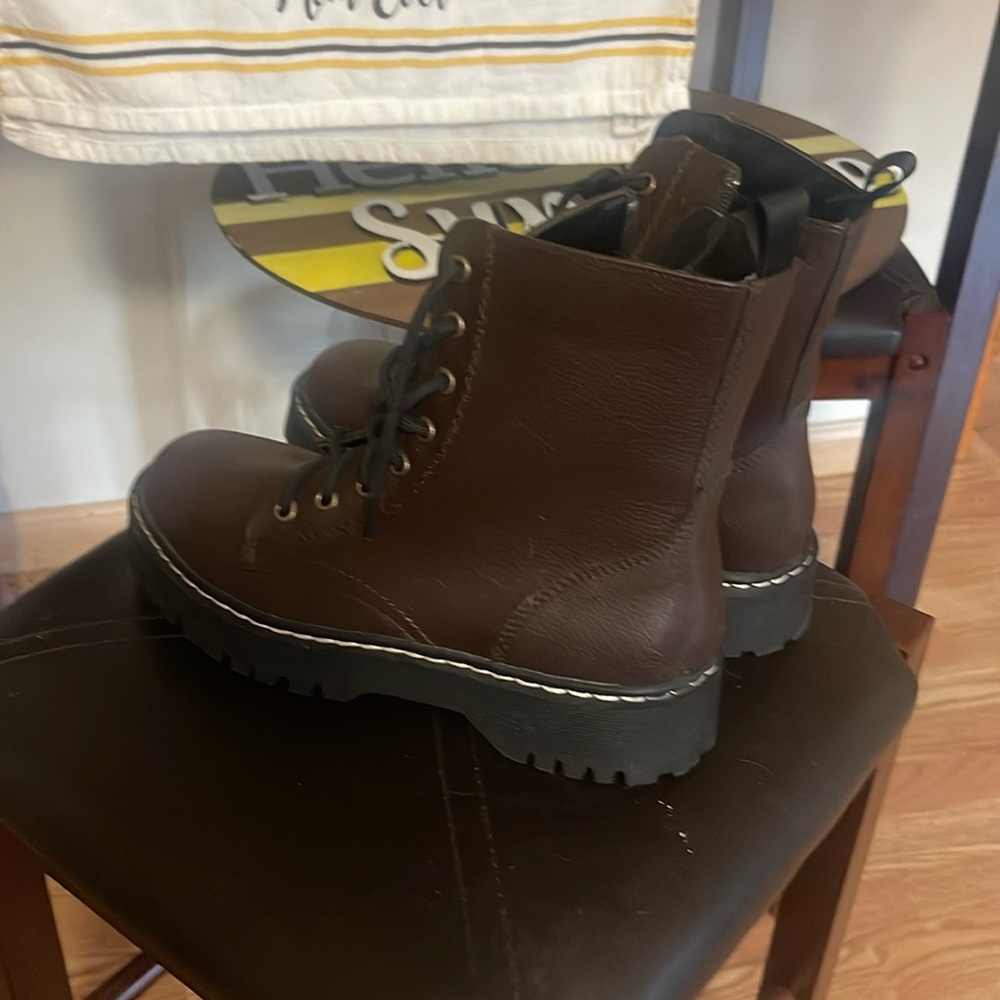 Woman’s Boots